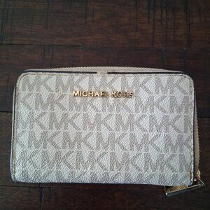 Michael Kors credit card wallet